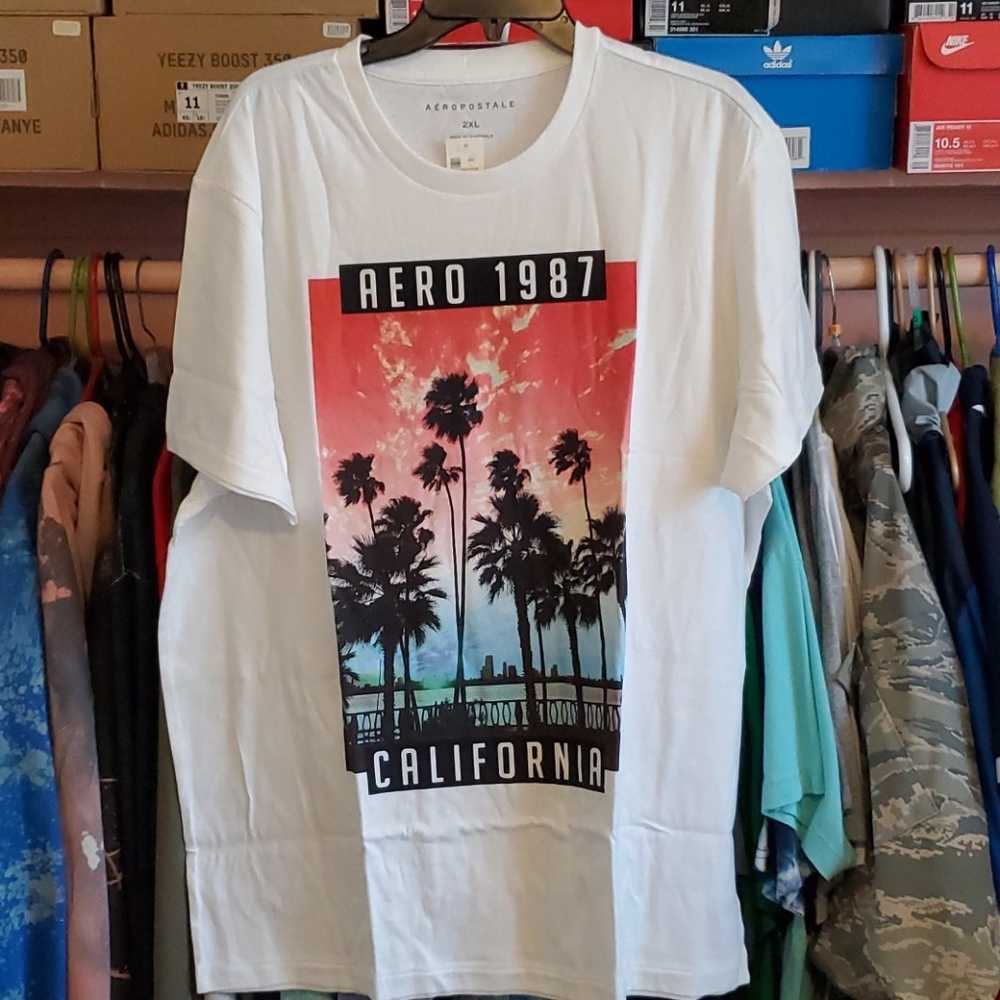 Nwt Aeropostale graphic t-shirt 2XL